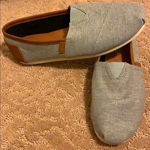 Grey and Brown Leather Toms NWOT